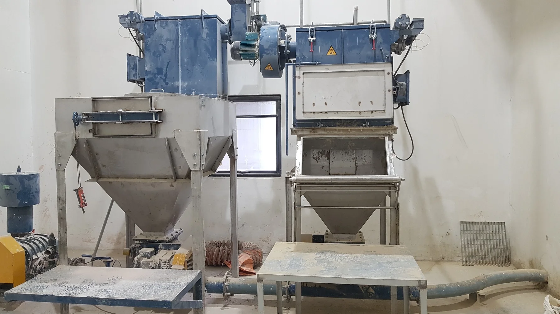 Bag Dump and Dust Collection System